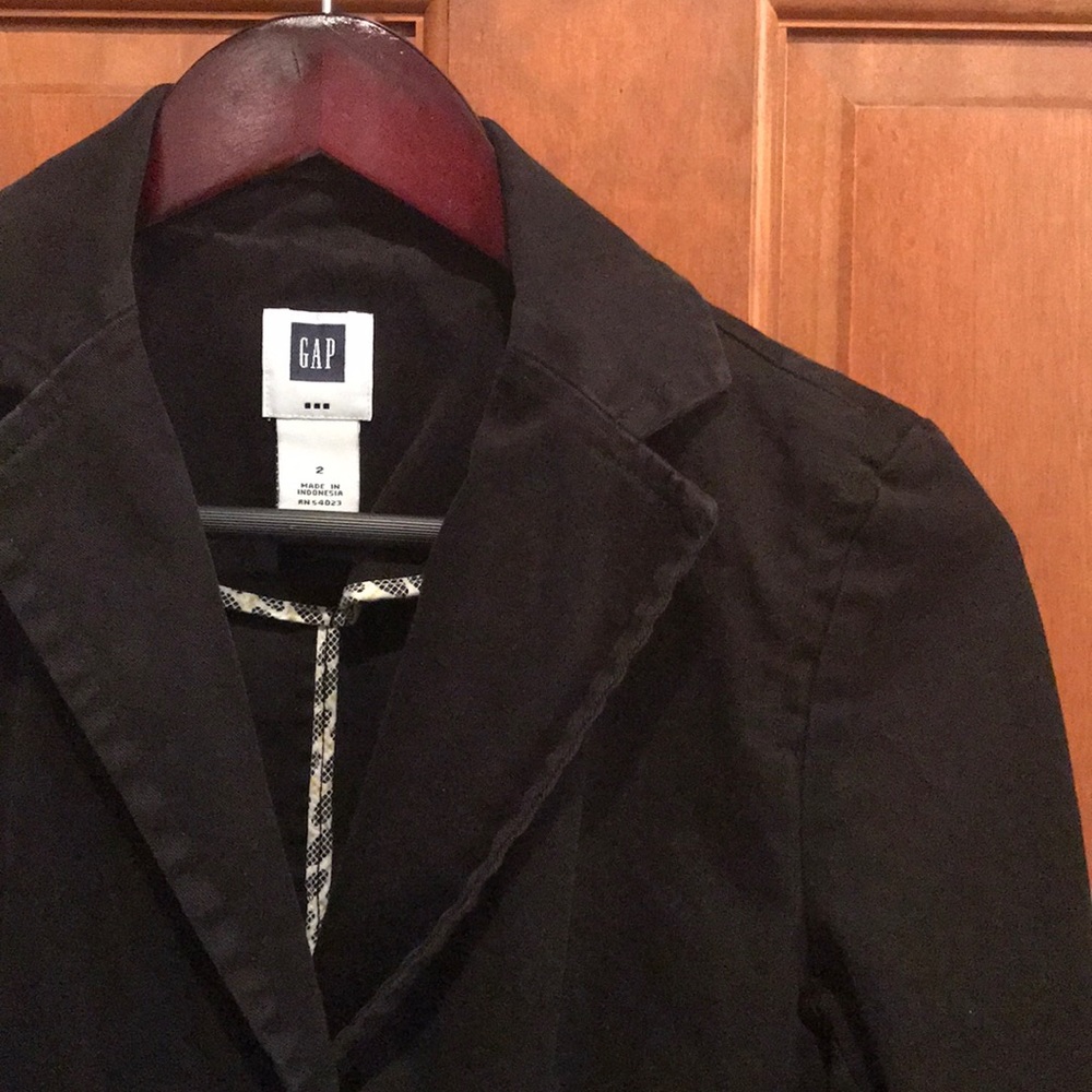 Black casual blazer